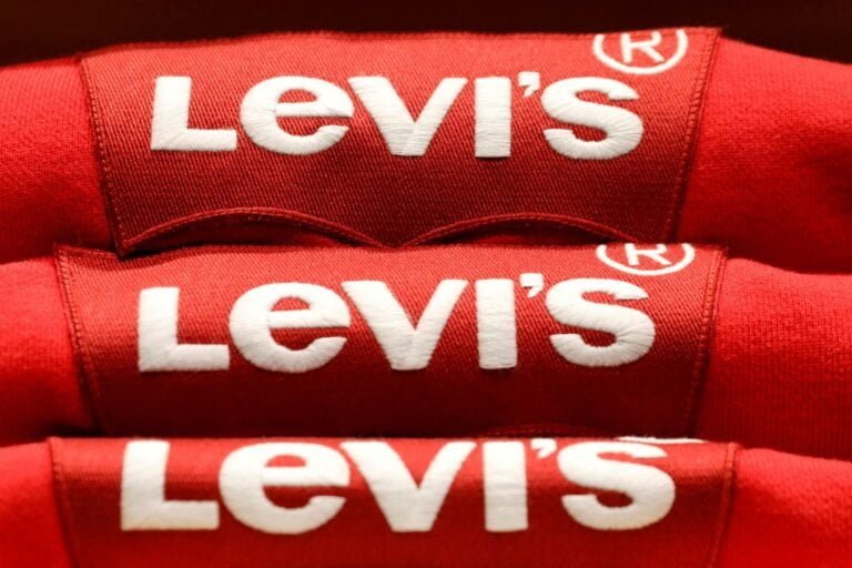 Levi’s’ın Yeni Yapay Zeka Odaklı E-Ticaret Sistemi: BOOST