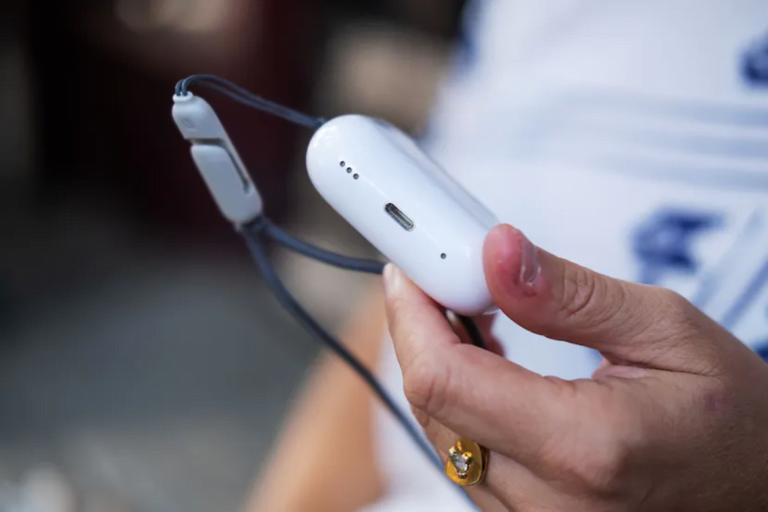 Apple, AirPods ve Mac Aksesuarlarında USB-C’ye Geçecek
