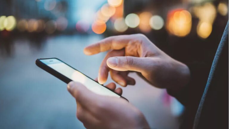 Akıllı Telefon Satışları Düşmeye Devam Ediyor