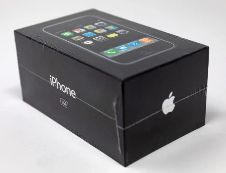 Fabrika Mühürlü 2007 Model iPhone 40 Bin Dolara Satıldı!