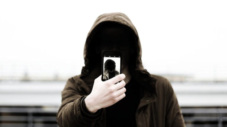 Facebook Tehlikeli Mobil Uygulama Türlerini Duyurdu