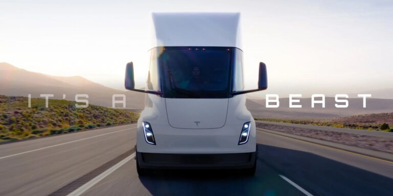 Tesla İlk Elektrikli Büyük Aracı Semi’yi PepsiCo’ya Teslim Etti