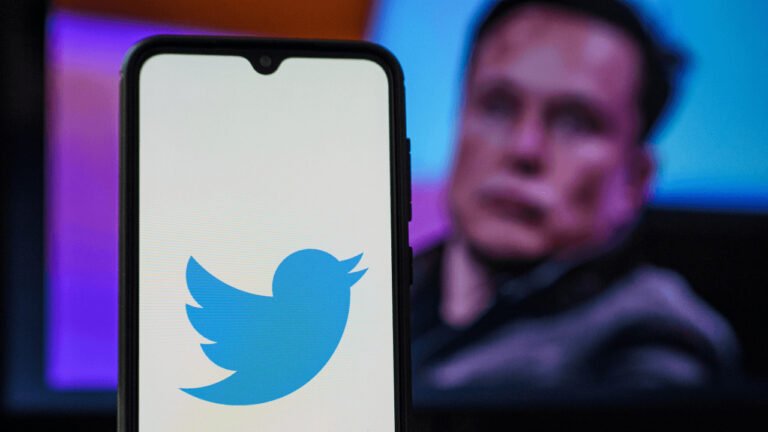 Elon Musk Twitter’da Askıya Aldığı Gazeteci Hesaplarını Yeniden Aktifleştirdi!