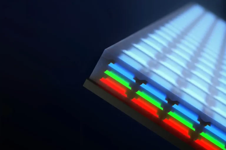 Daha Keskin MicroLED Ekranlar için Alt Pikseller İstifleniyor