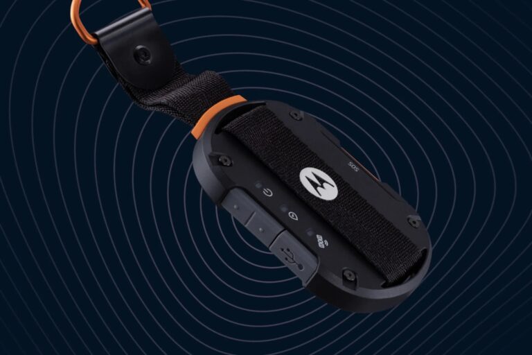 Motorola’nın Uydu Mesajlaşma ve Acil Durum Sinyali Özellikli Aksesuarı: Motorola Defy Satellite Link