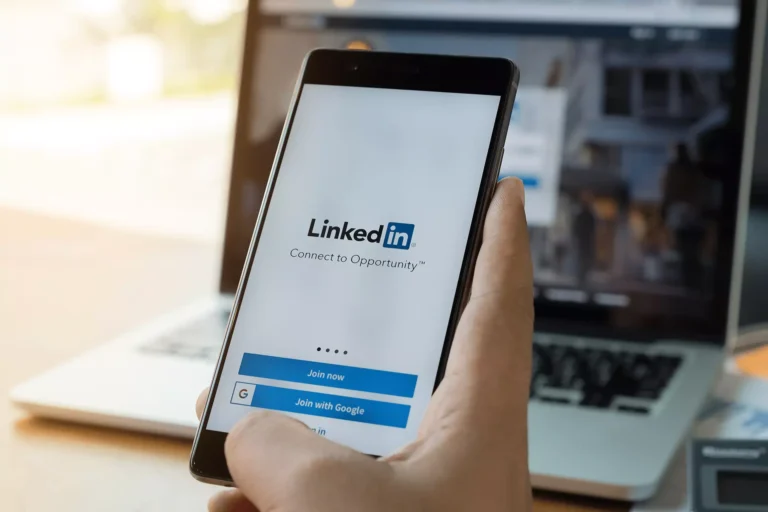 LinkedIn, İş Başvuruları için Yapay Zekâ Koçu Üzerinde Çalışıyor