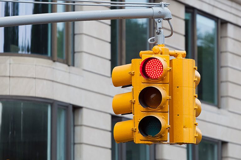 Yeni Bir Proje ile Trafik Işıklarında Bekleme Süresi %30 Azaltılabilir