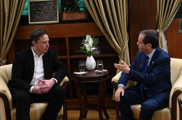 Elon Musk, X’e Yönelik Antisemitizm Suçlamaları Hakkında İsrail Cumhurbaşkanı ile Görüşecek
