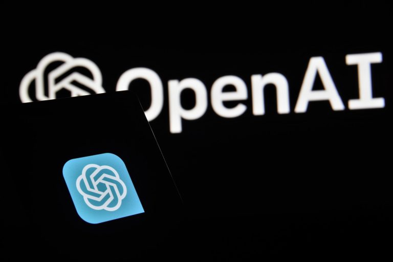 OpenAI Çalışanları Şirketin Yönetim Kurulunu İstifaya Çağırdı