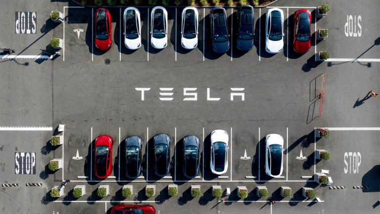 Tesla, Ölümlü Otopilot Kazası Davasını Kazandı