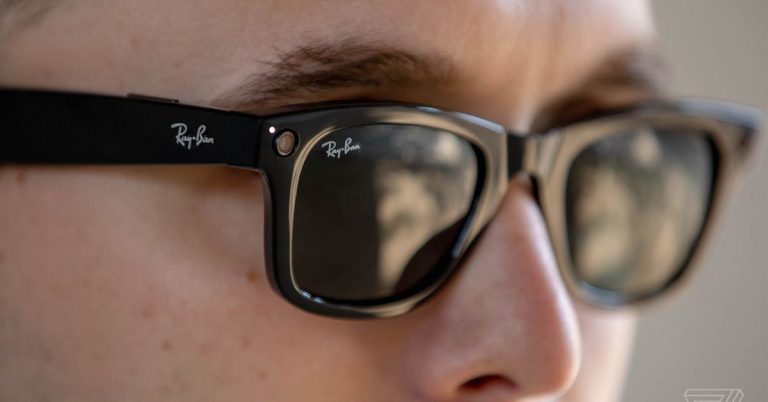 Meta, Ray Ban Stories Gözlükleri için Yapay Zeka Sohbet Robotunu Deniyor