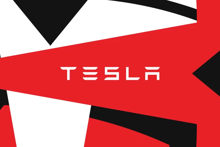 Tesla Kaza Geçirmeniz Durumunda 911’i Arayabilecek