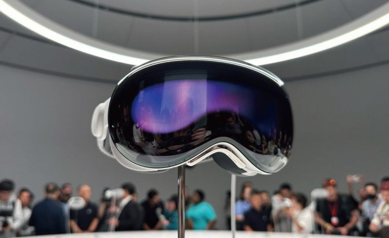 Birçok Kullanıcı, Apple Vision Pro’larını İade Etmeye Başladı!