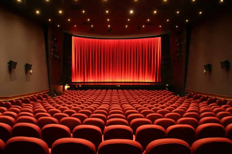 Sinema Koltuklarında Tuvaletlerden Daha Fazla Bakteri Var