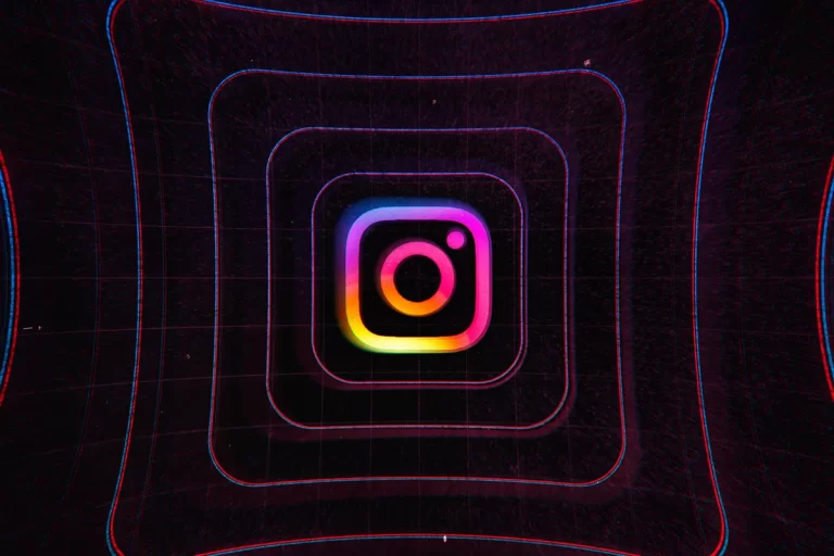 Instagram, Yapay Zeka Destekli Arama Çubuğunu Test Ediyor