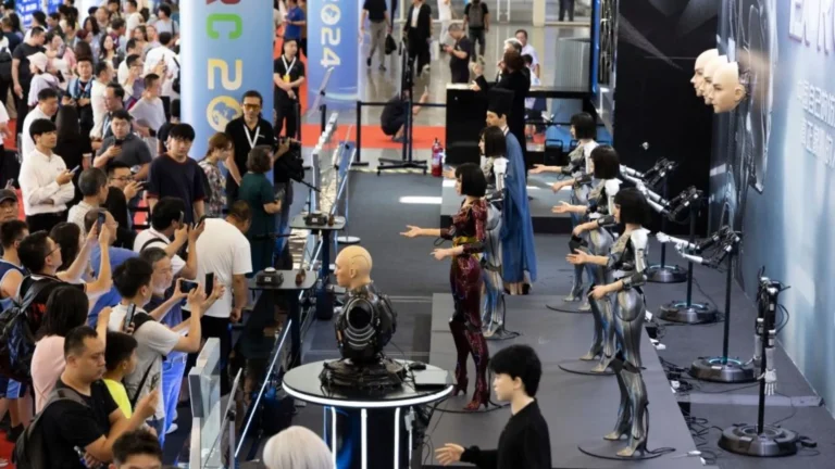 Çin Robot Konferansı, İnsansı Robotların Değişen Yüzünü Ortaya Koyuyor