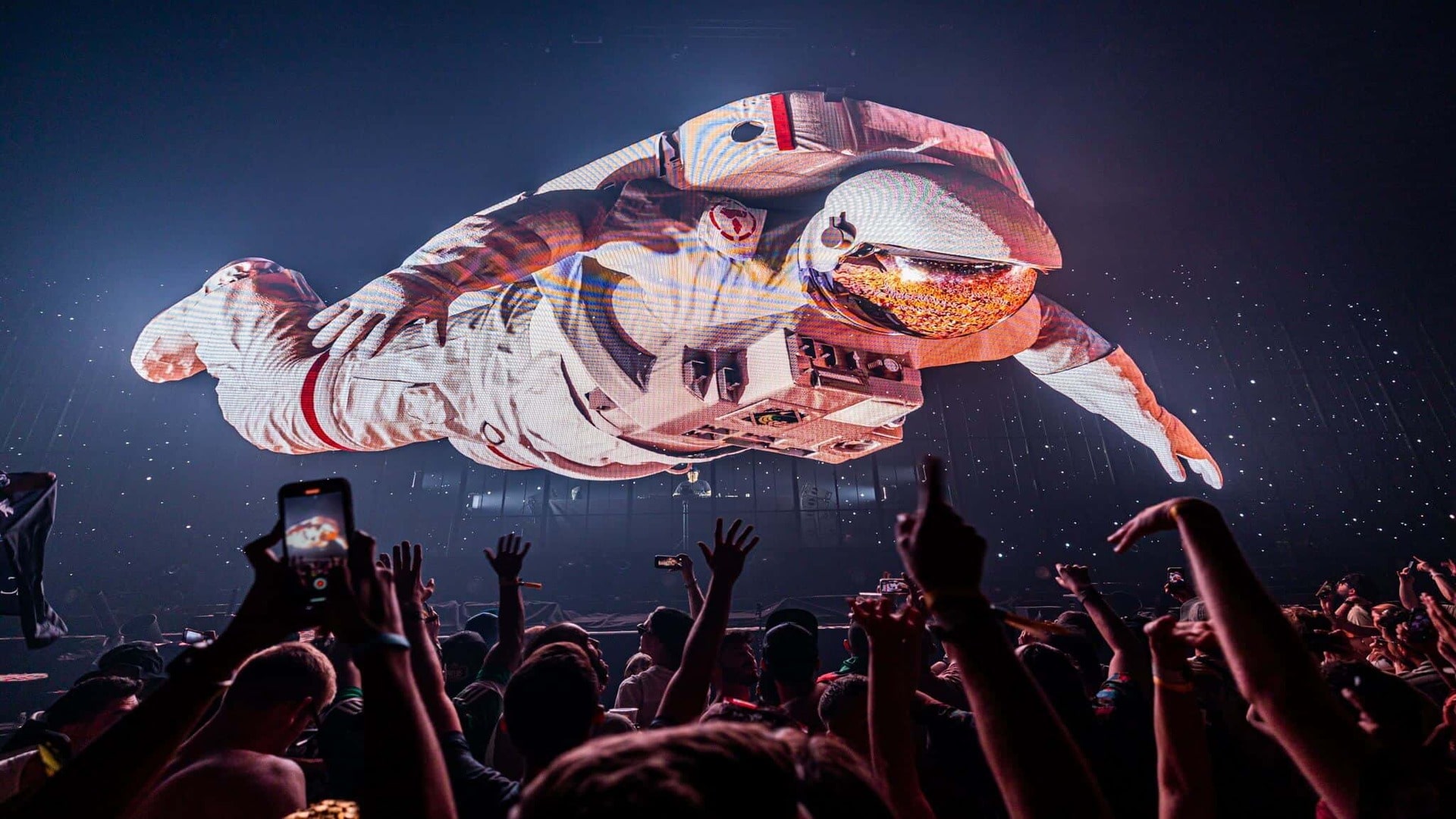 Eric-Prydz-HOLO-Tomorrowland-202-min