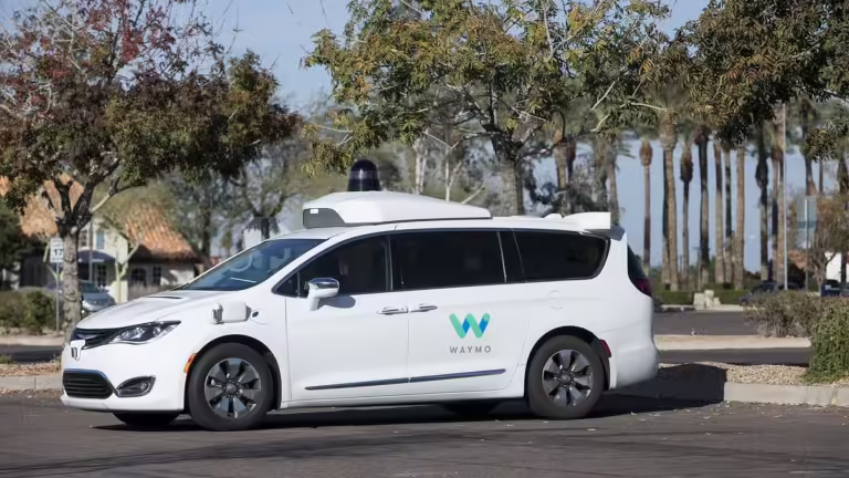 Sürücüsüz Araç Çağırma Hizmeti Waymo One, Los Angeles’ta Genişliyor