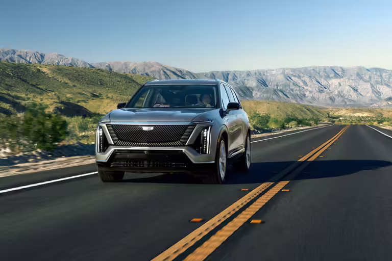 300 Mil Menzil ve V2H Şarj ile Tanışın: 2026 Cadillac Vistiq