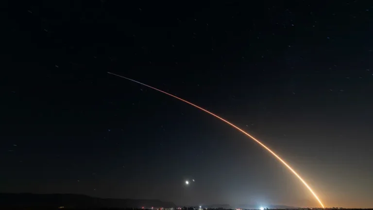 SpaceX, Starlink’in İlk ‘Direct-to-cell’ Uydularını Fırlattı!