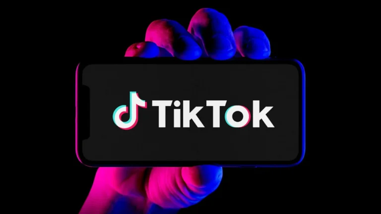 TikTok’tan Gençlere Gece 10’da Kısıtlama: Yeni Güvenlik Önlemleri