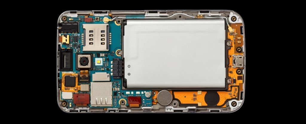 TheColorfulGutsInsideMobilePhone