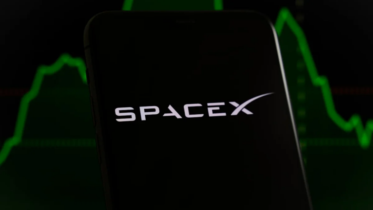 SpaceX’in “iPhone’dan İnce” Yapay Zekâ Cihazı: Gerçek mi, Söylenti mi?