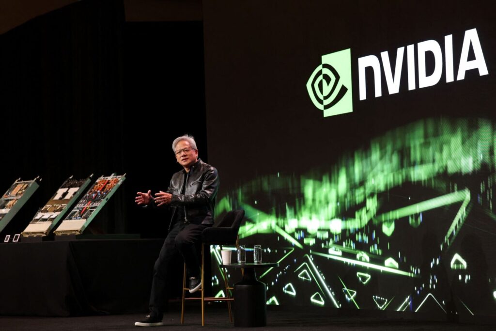 Nvidia'nın kurucusu ve CEO'su Jensen Huang, yıllık Tüketici Elektroniği Fuarı'nda (CES) gazetecilerle yaptığı soru-cevap oturumunda Vera Rubin yapay zeka platformu hakkında konuşuyor.