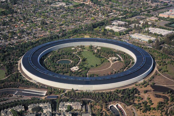 Apple Park, Apple'ın Cupertino'daki merkez kampüsü (havadan görünüm)
