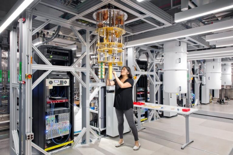 IBM, Kuantum Bilgisayarda Hata Düzeltmede Çığır Açtı: Intel de Yarışta