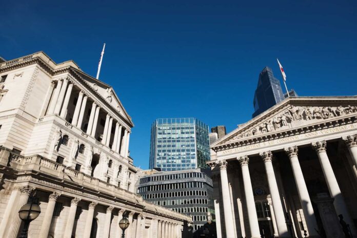 İngiltere Merkez Bankası yapay zeka riskleri uyarısı
