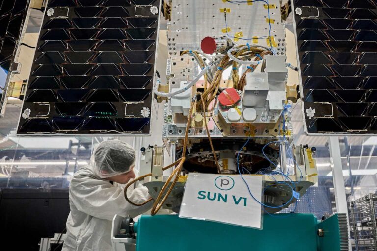 Google’ın Suncatcher Uydusu Yörüngede Yapay Zekâyla İlk Haikusunu Yazdı