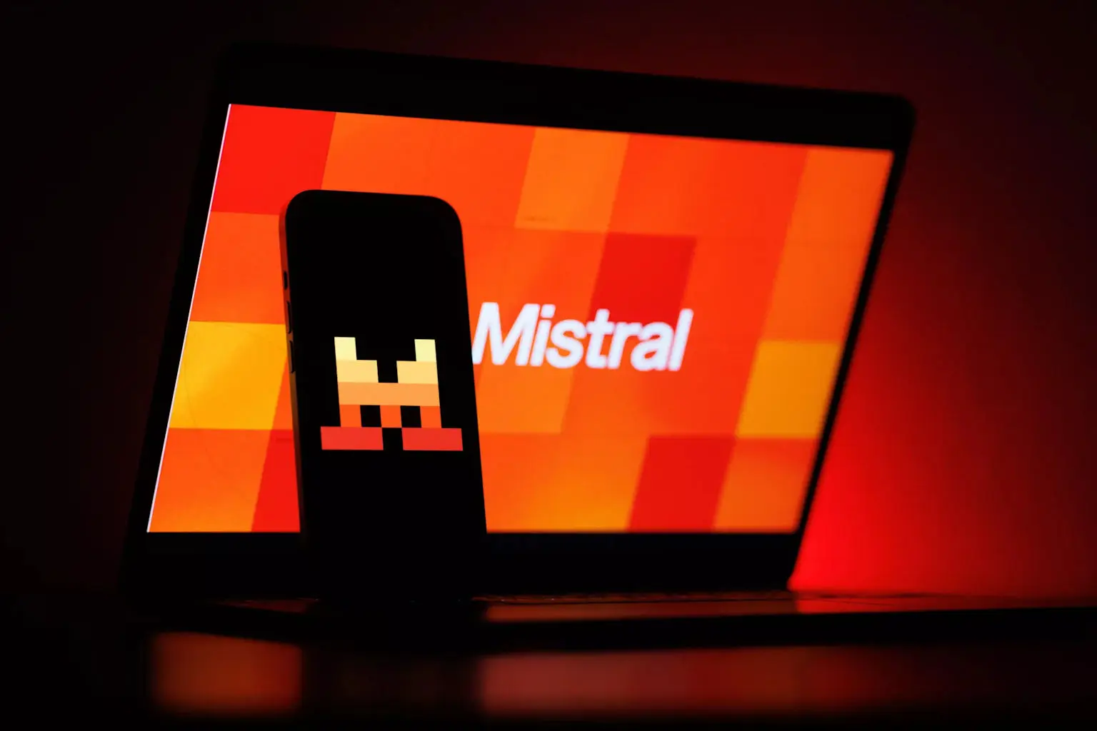 Mistral, 1 Trilyon Parametreli Large 4 Modelini Açık Ağırlıklı Yayımladı