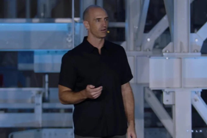 Tesla enerji direktörü Mike Snyder