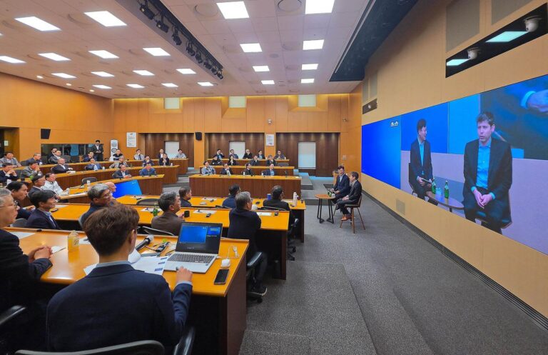 Altman, Çip Kıtlığı Sürerken Samsung’un 50 Yöneticisiyle Yapay Zekâyı Konuştu