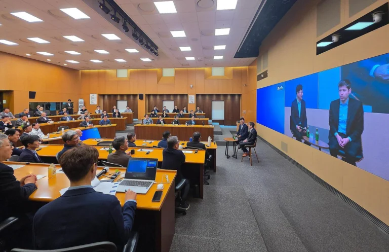 Altman, Çip Kıtlığı Sürerken Samsung’un 50 Yöneticisiyle Yapay Zekâyı Konuştu