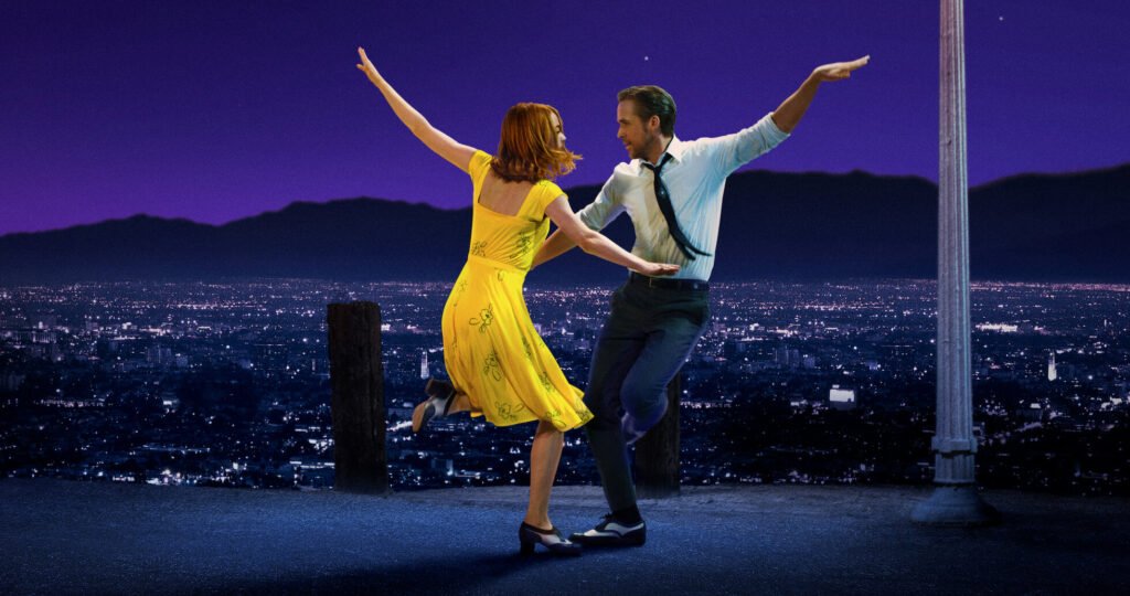 Los Angeles’ta kariyer peşindeki bir caz piyanisti ile bir oyuncunun aşkını anlatan La La Land da 21. yüzyılın tartışmalı filmlerinden.