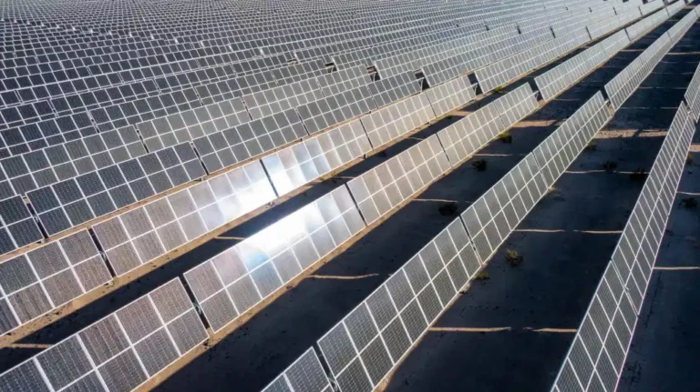 AI Veri Merkezlerinin Hızlı Büyümesi: Yenilenebilir Enerjinin Payı Ne Olacak?