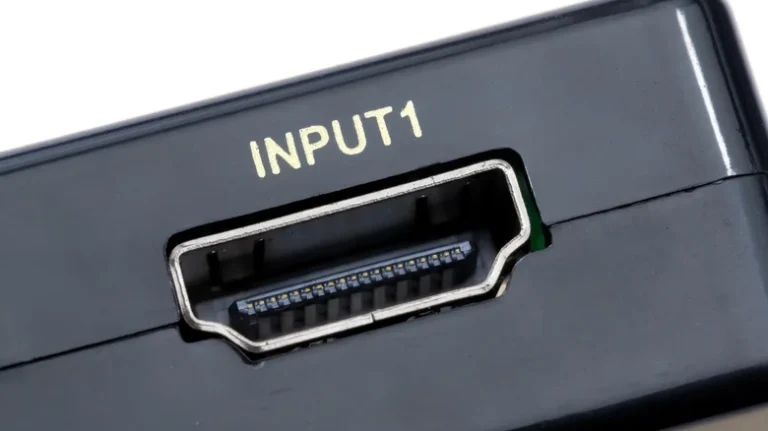 TV’nizin HDMI Portlarını Temizlemeli misiniz? Uzmanlar Ne Diyor?