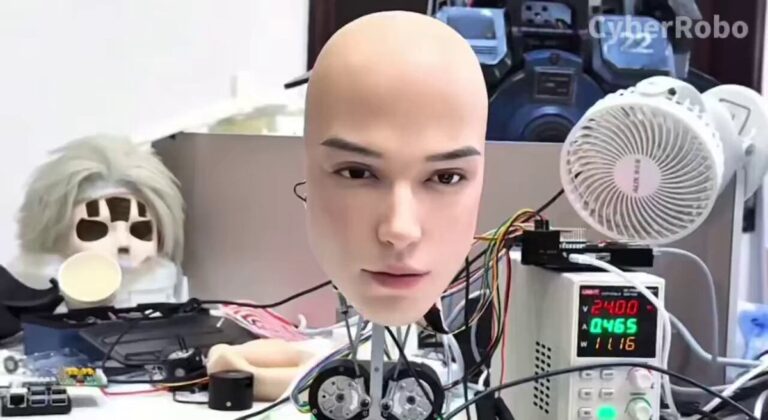 Çinli Robotik Şirketi, Aşırı Gerçekçi Yüz İfadelerine Sahip Robotu Tanıttı
