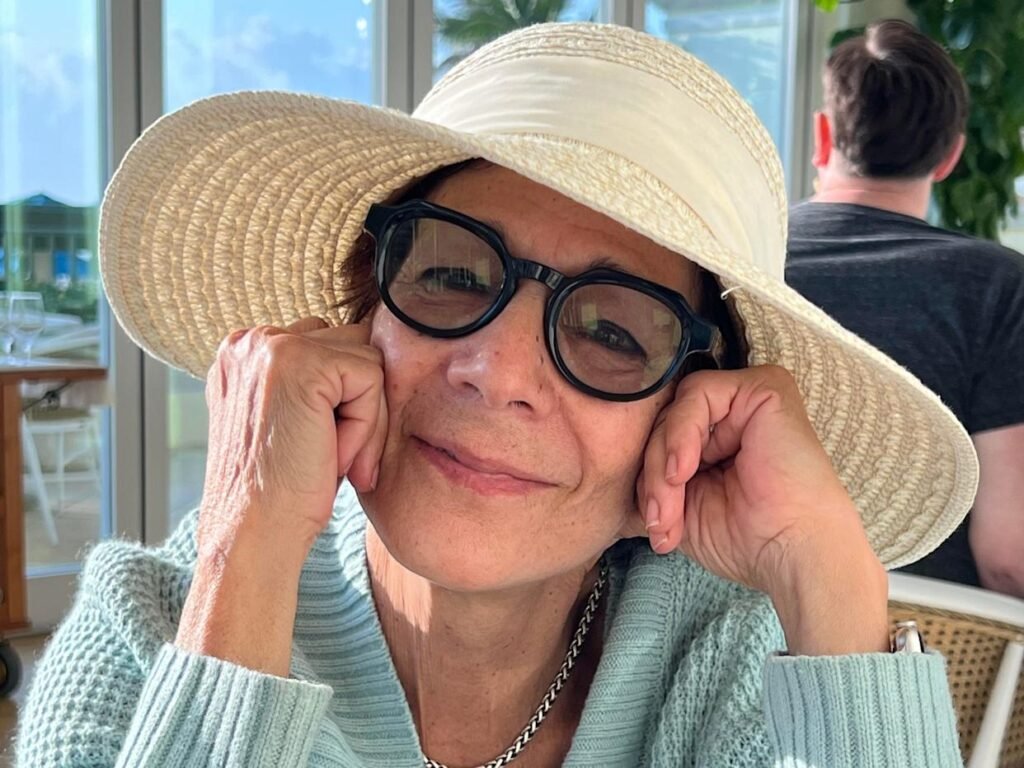 Emekli öğretmen Goldberg genellikle bağımsız ve yardımlı yaşam tesislerinde yaşayan insanlara Dijital Okuryazarlık dersleri veriyor.