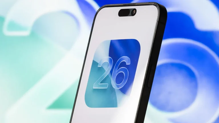 Apple, Yeni Liquid Glass Tasarımına Sahip iOS 26 Sürümünü Herkesin Kullanımına Sundu