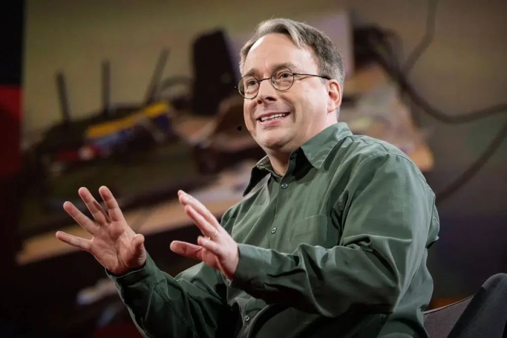 Linux çekirdeğinin mucidi Linus Torvalds.