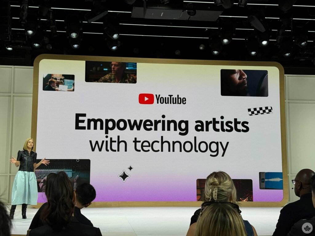 YouTube’un düzenlediği etkinlikte içerik üreticiler ön planda.