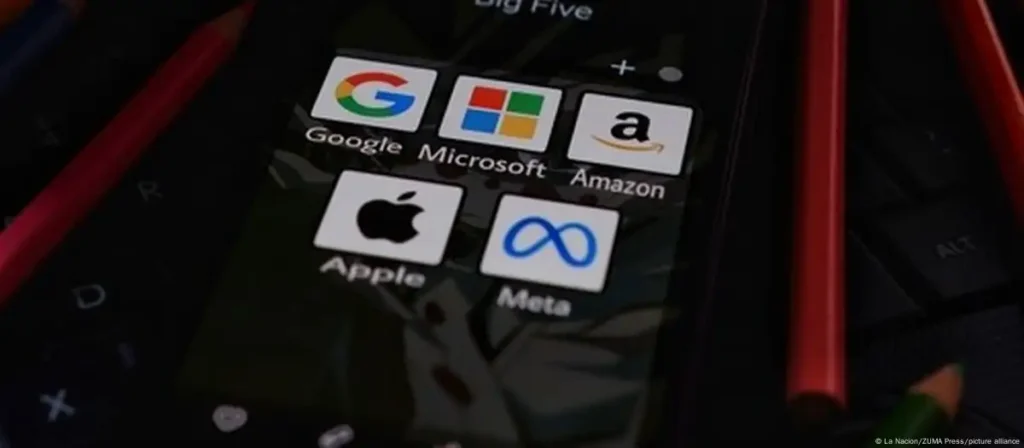 Kısaca "BigTech" olarak da anılan dünyanın önde gelen yüksek teknoloji devleri, yapay zeka alanında amansız bir yarış içinde.