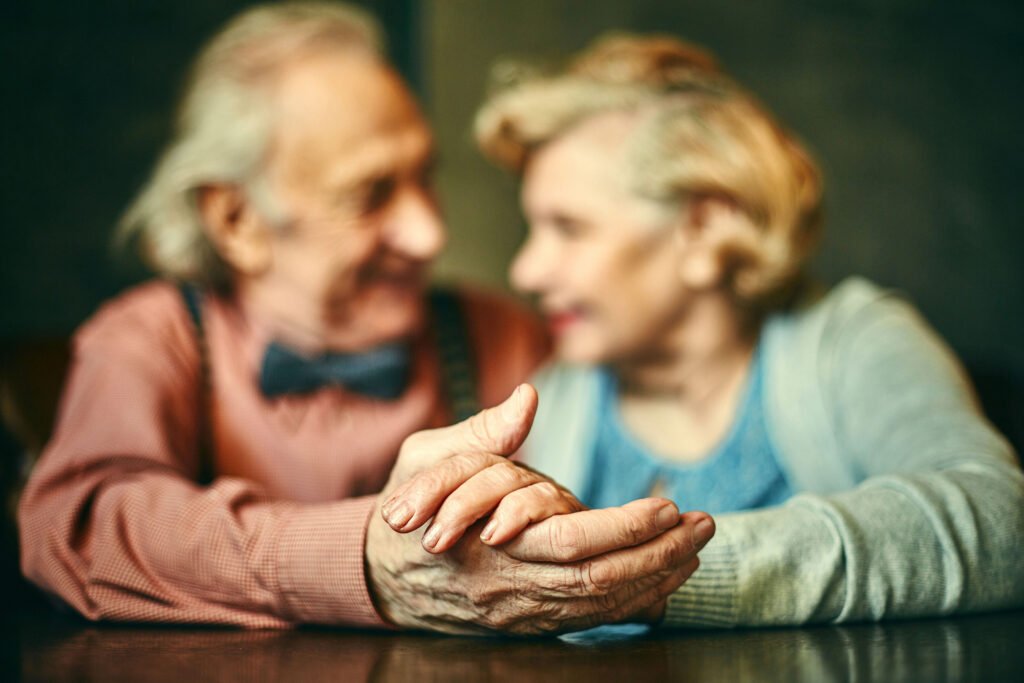 Pandemi ile daha da hızlandığı ortaya çıkan yaşlanma daha önce yapılan araştırmalar da gösteriyor ki aslında 20'li yaşlardan itibaren başlıyor.